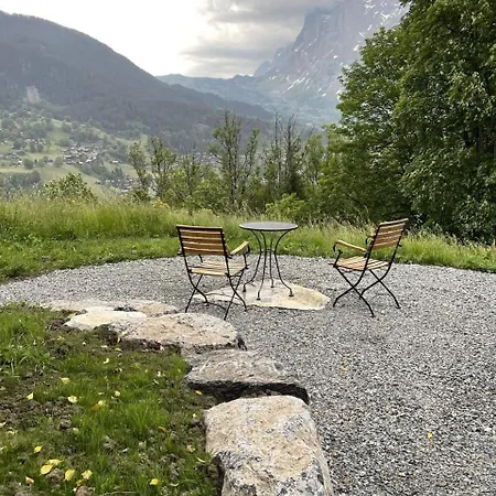 Nyaraló Simeli Grindelwald